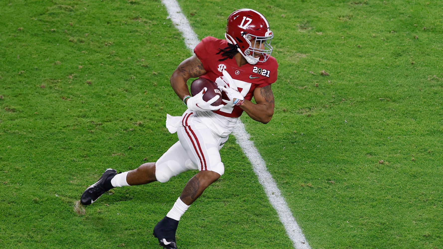 Jaylen Waddle proves worthy of bigger role in Alabama football's win