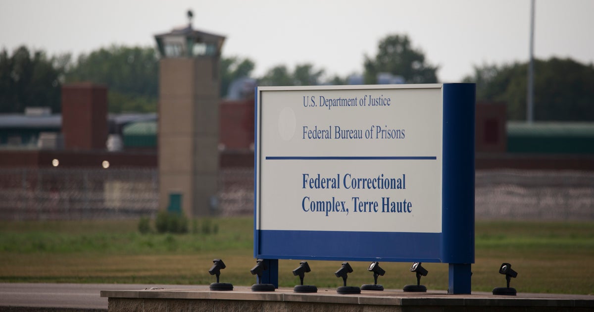 Federal Judge Halts Executions For 2 Men Recently Diagnosed With COVID-19