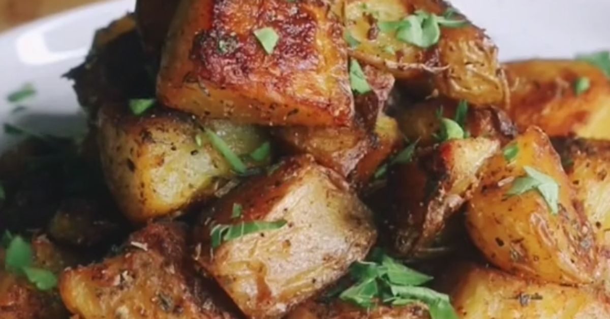 El Truco Viral Para Hacer Patatas Crujientes Al Horno El Huffpost Life 