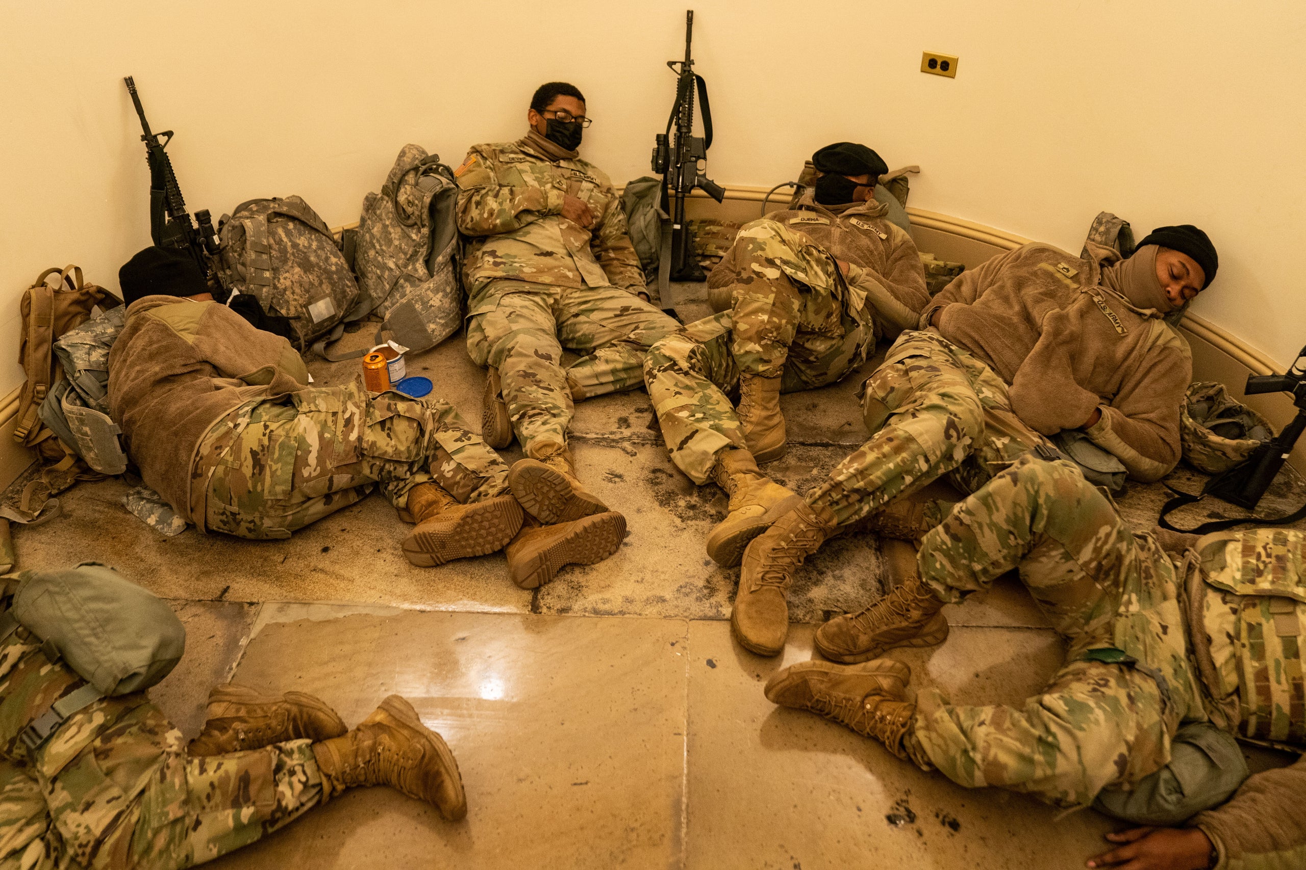 Striking Photos Show Hundreds Of National Guard Troops Sleeping Inside ...