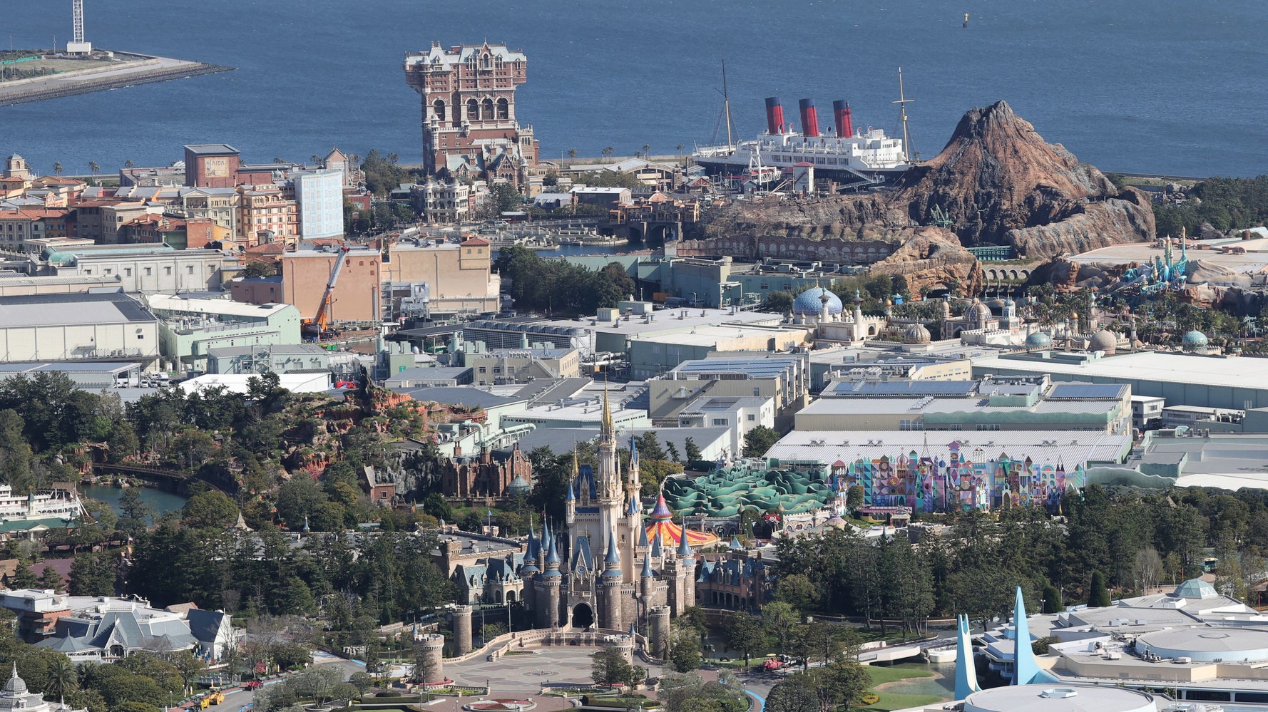 東京ディズニーリゾートの年間パスポートはどうなる アメリカでは販売終了が発表 ハフポスト 東京ディズニーリゾートの年間パスポートはどうなる アメリカでは販売終了が発表 ハフポスト