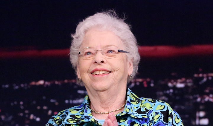 Joanne Rogers, an accomplished concert pianist who celebrated and protected the legacy of her husband, the beloved children’s TV host Mister Rogers, has died. She was 92.