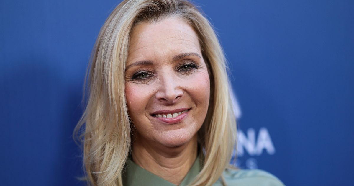 Lisa Kudrow Shares Exciting Update About The Friends Reunion Special ...