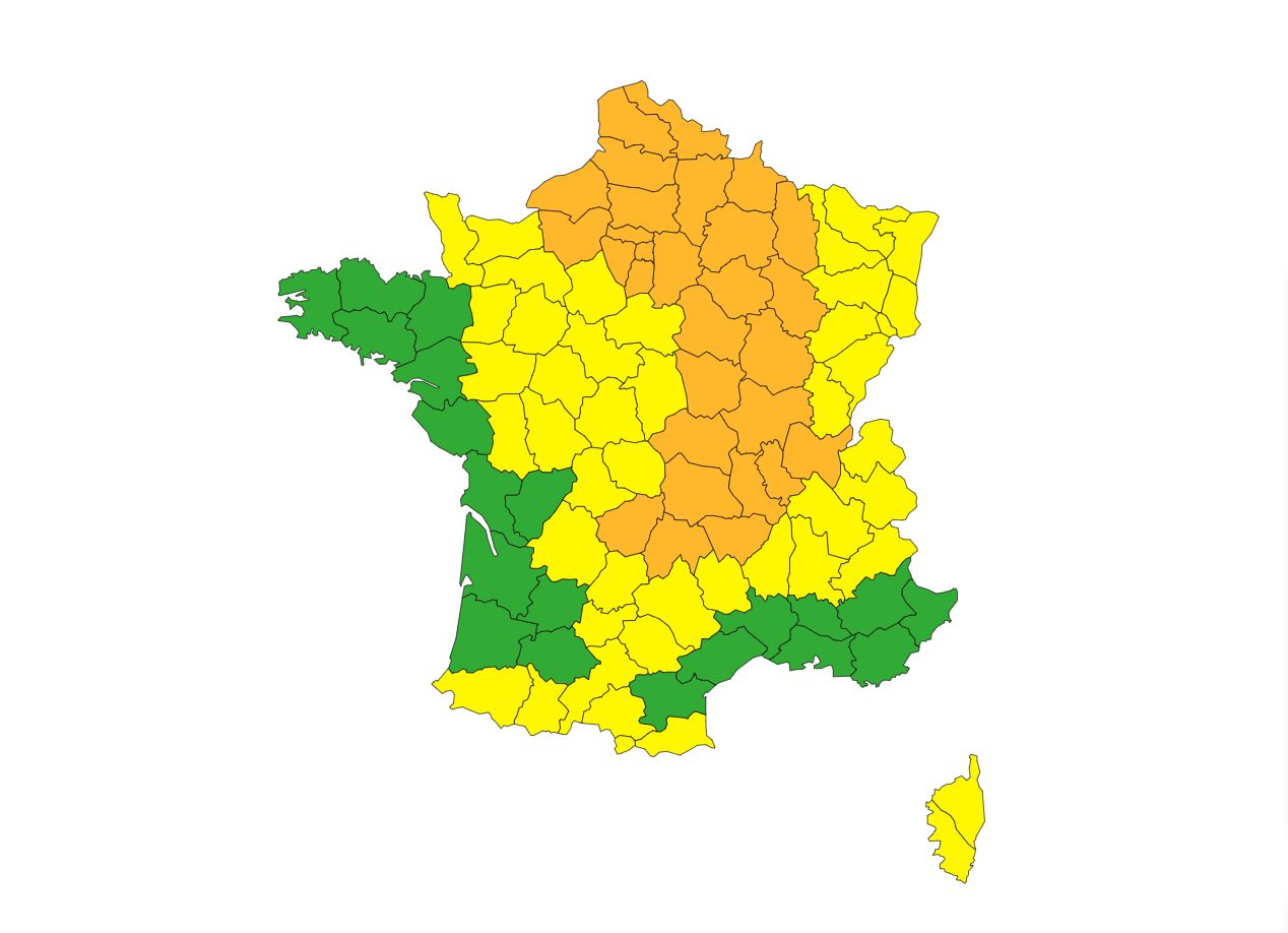 Météo France place 32 départements en alerte orange neige-verglas