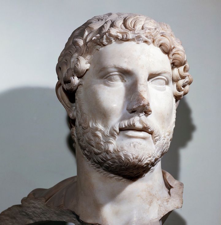 Προτομή του αυτοκράτορα Αδριανού