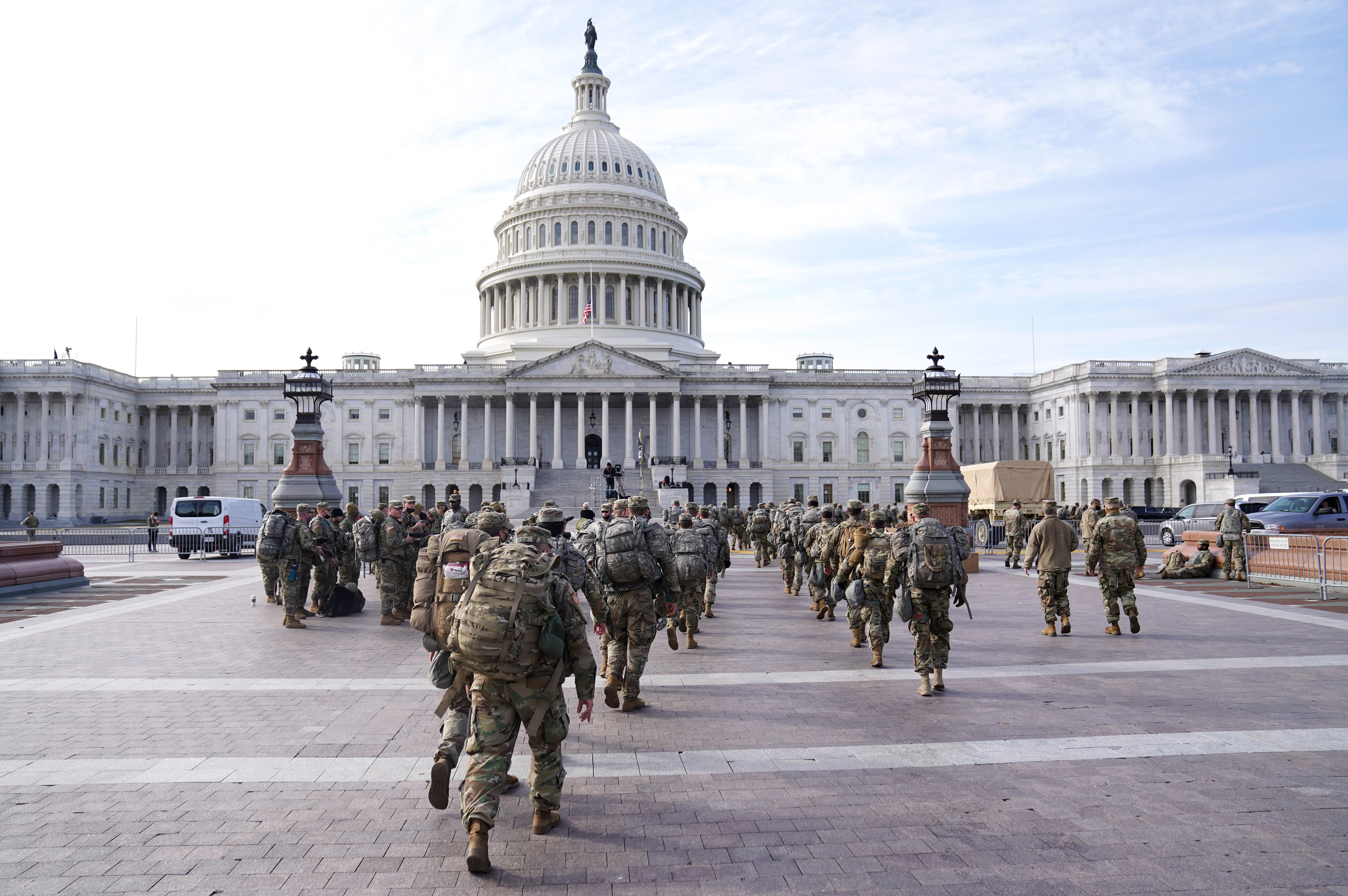 Près du Capitole à Washington, un homme lourdement armé arrêté