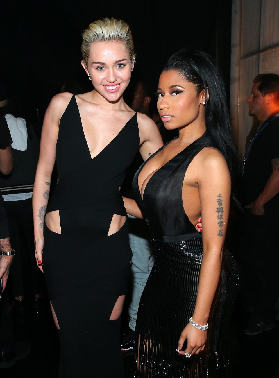 (L-R) Miley Cyrus and Nicki Minaj
