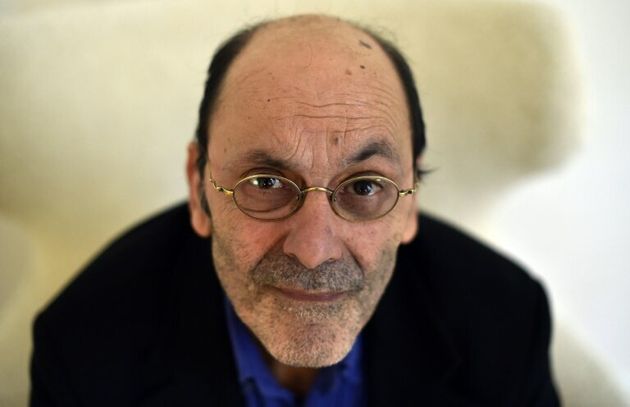 L'acteur et scénariste Jean-Pierre Bacri le 2 décembre 2015. Ce qui frappe chez Bacri, c’est la justesse de ton, l’adéquation parfaite entre ses mimiques, sa gestuelle et sa voix. Une voix dont le timbre correspondait à ses états d’âme: catégorique et hésitante, tranchante et bègue, lasse et caressante, rocailleuse et tendre. Comme lui, au fond.