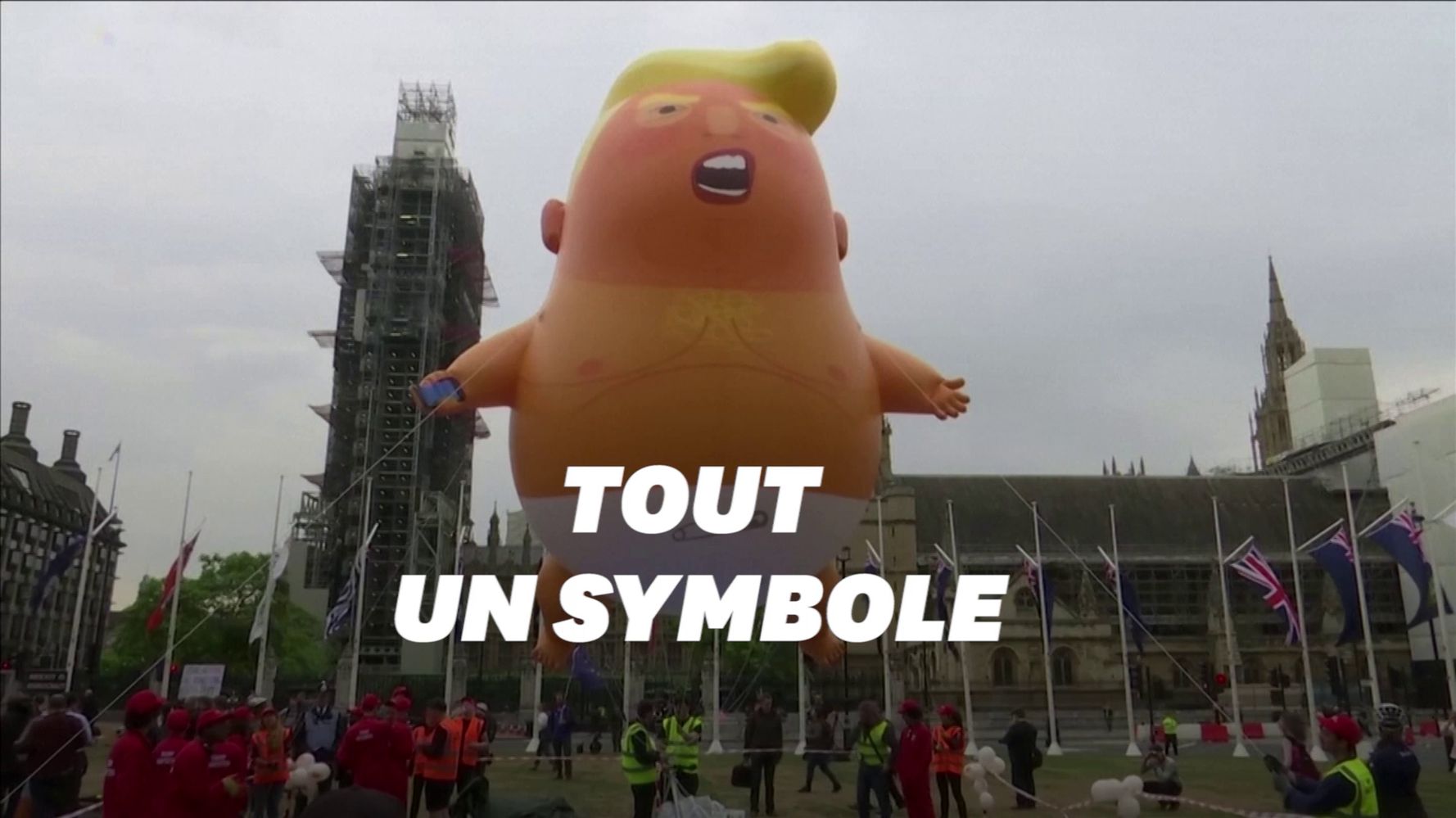 Le Bebe Geant Gonflable A L Effigie De Trump Va Finir Dans Un Musee Le Huffpost