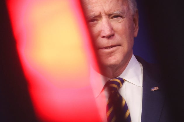 Quota 100 sui vaccini. Il piano monstre di Biden contro Covid Quota 100 sui vaccini. Il piano monstre di Biden contro Covid
