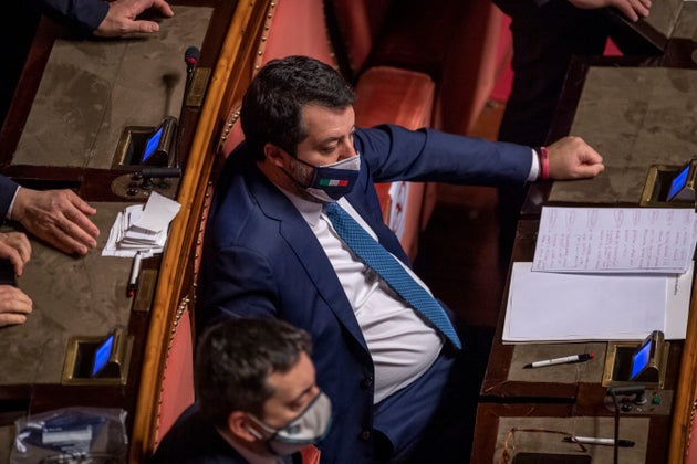 Matteo Salvini: "Senatori a vita muoiono troppo tardi". Il leghista cita Grillo Matteo Salvini: "Senatori a vita muoiono troppo tardi". Il leghista cita Grillo