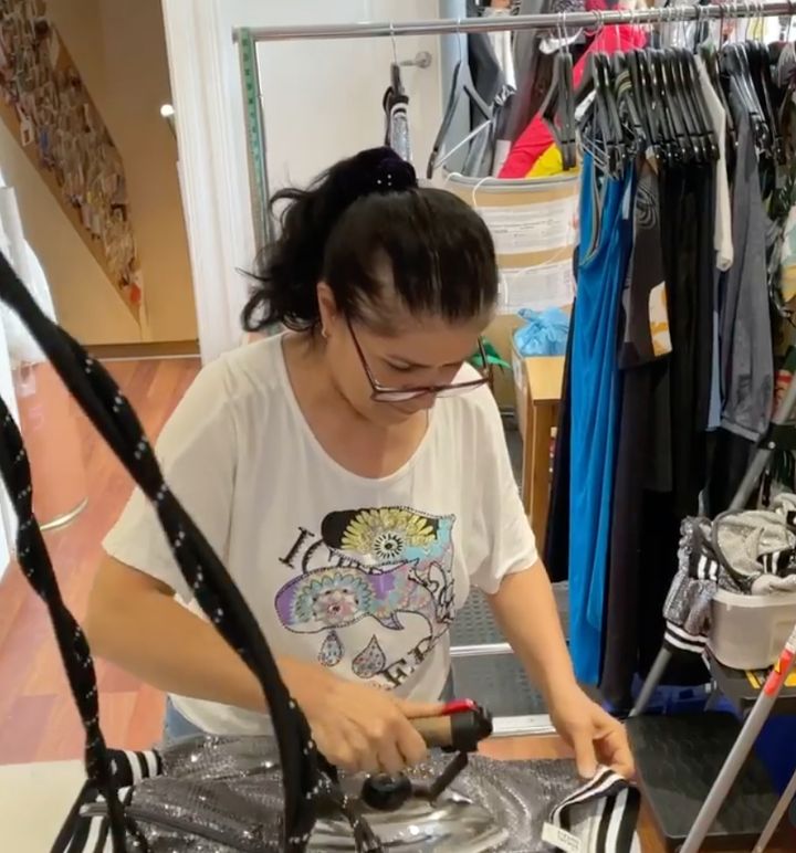 Janette came to Australia as a refugee from Syria in 2017 and is now working at The Social Outfit as a sewing technician making masks and other garments.