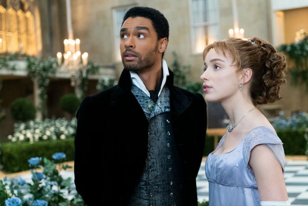 Regé-Jean Page as the Duke of Hastings and Phoebe Dynevor as Daphne Bridgerton in Shonda Rhimes'...