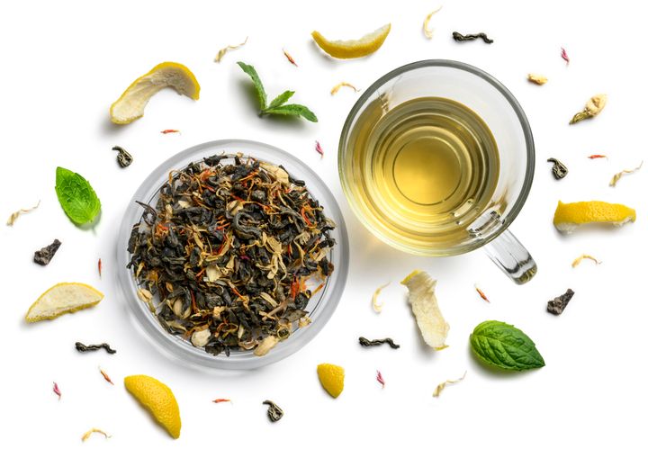 Tea leaves, when kept in their whole form, trap essential oils, amino acids, catechins and flavonoids.