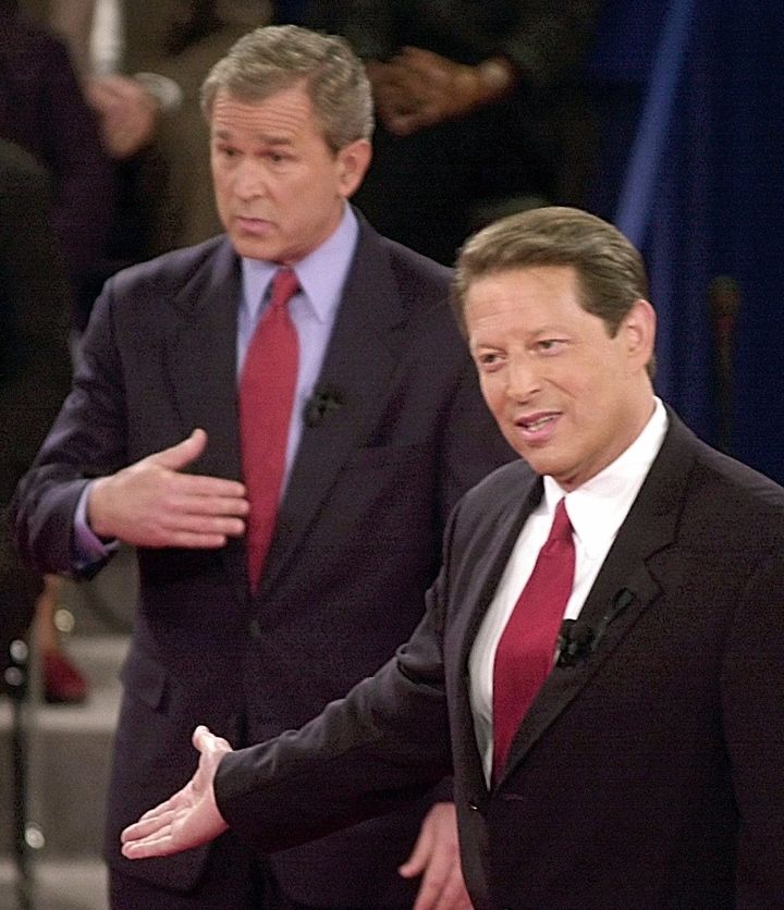 Bush et Gore à la mairie du Missouri en octobre 2000.