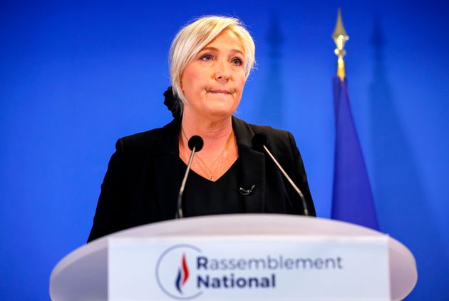 Le Rassemblement national, dirigé par Marine Le Pen, a décidé de procéder...