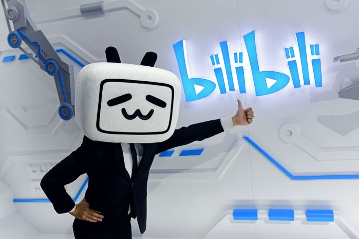 「ビリビリ動画」はアニメやゲームなど2次元コンテンツのファンが集まる。18歳から35歳までのユーザーが多く、日本のコンテンツにも親しみを持つ人が多い