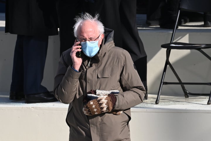 Bernie Sanders durante la toma de posesión de Biden y Harris.