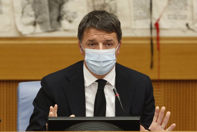 Renzi: "Noi pronti al confronto, non ci prenderete come dei Ciampolillo qualsiasi" Renzi: "Noi pronti al confronto, non ci prenderete come dei Ciampolillo qualsiasi"