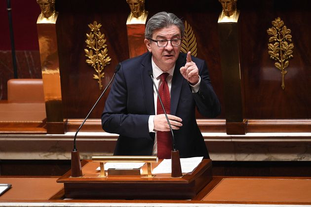 Le chef de file et candidat de la France insoumise Jean-Luc Melenchon à la tribune de l'Assemblée nationale en avril 2020 (David Niviere, Pool via AP).