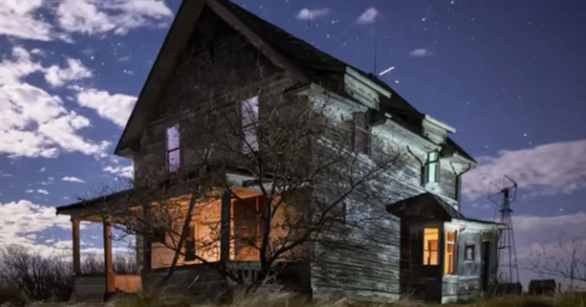 Photographer Captures The Abandoned Ghost Towns Of Canada's Prairies - Vimarsana News