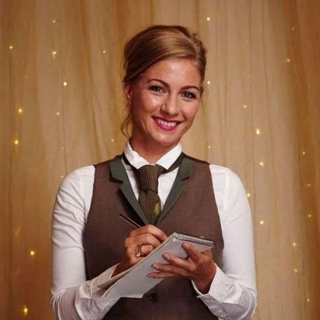 CiCi Coleman is one of the show's waiters