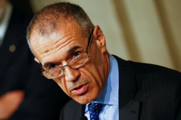 Cottarelli: Tocca a me? Chi ci crede sarà deluso. Conte ter unica soluzione Cottarelli: Tocca a me? Chi ci crede sarà deluso. Conte ter unica soluzione