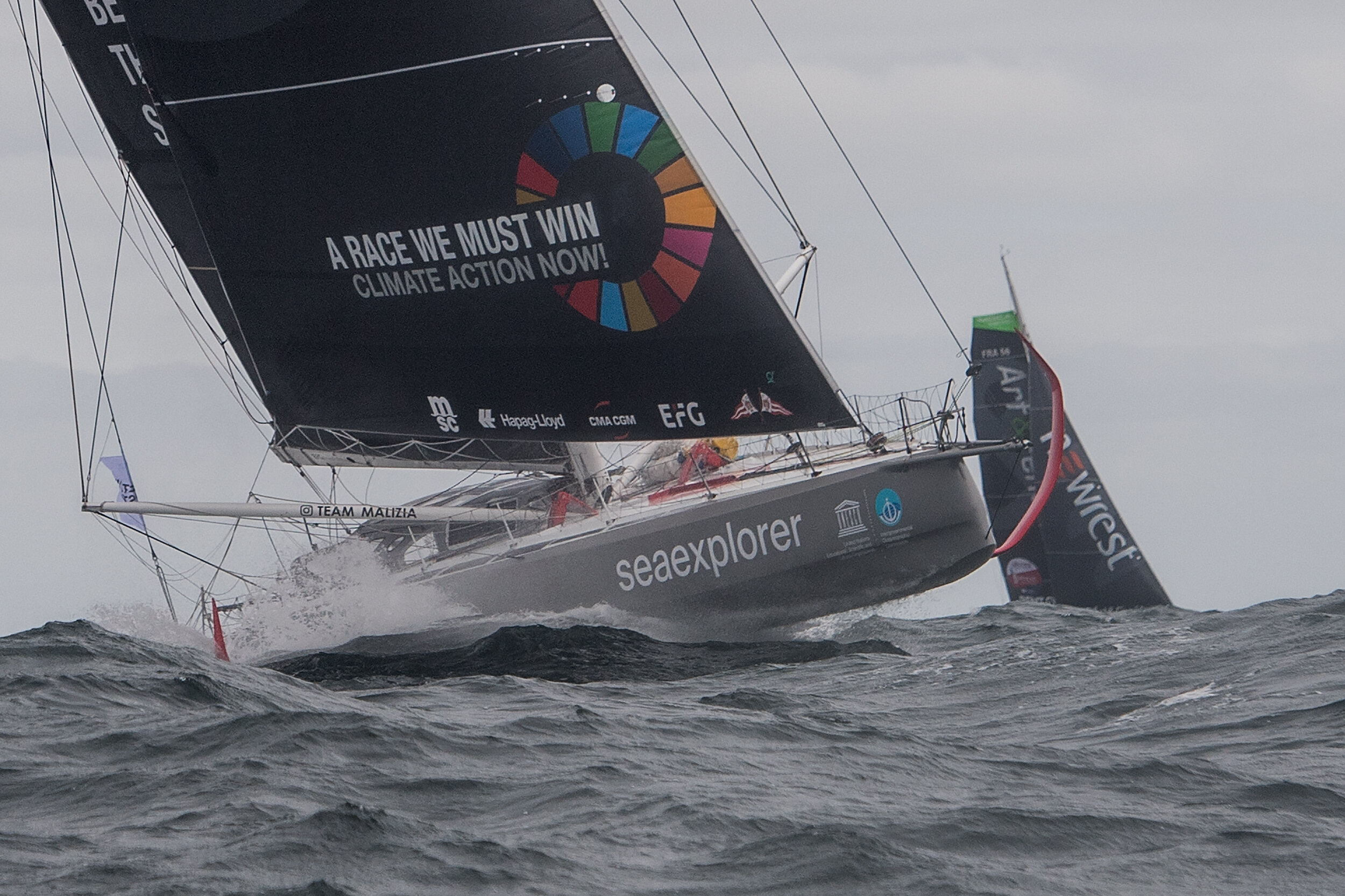 Boris Herrmann, près de la victoire au Vendée Globe, heurte un bateau de pêche