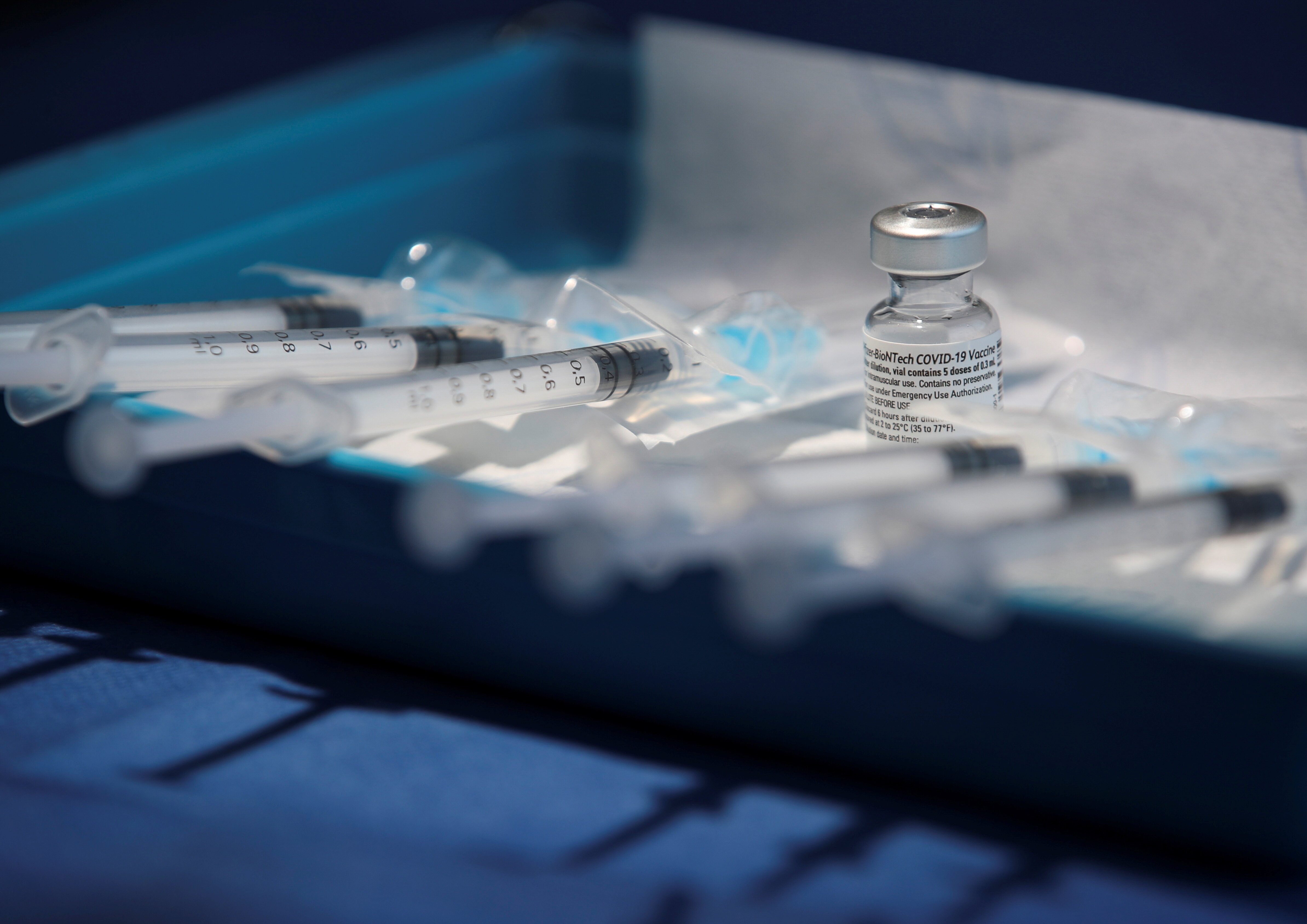 Pfizer-BioNTech jugent leur vaccin efficace contre les variants anglais et sud-africain