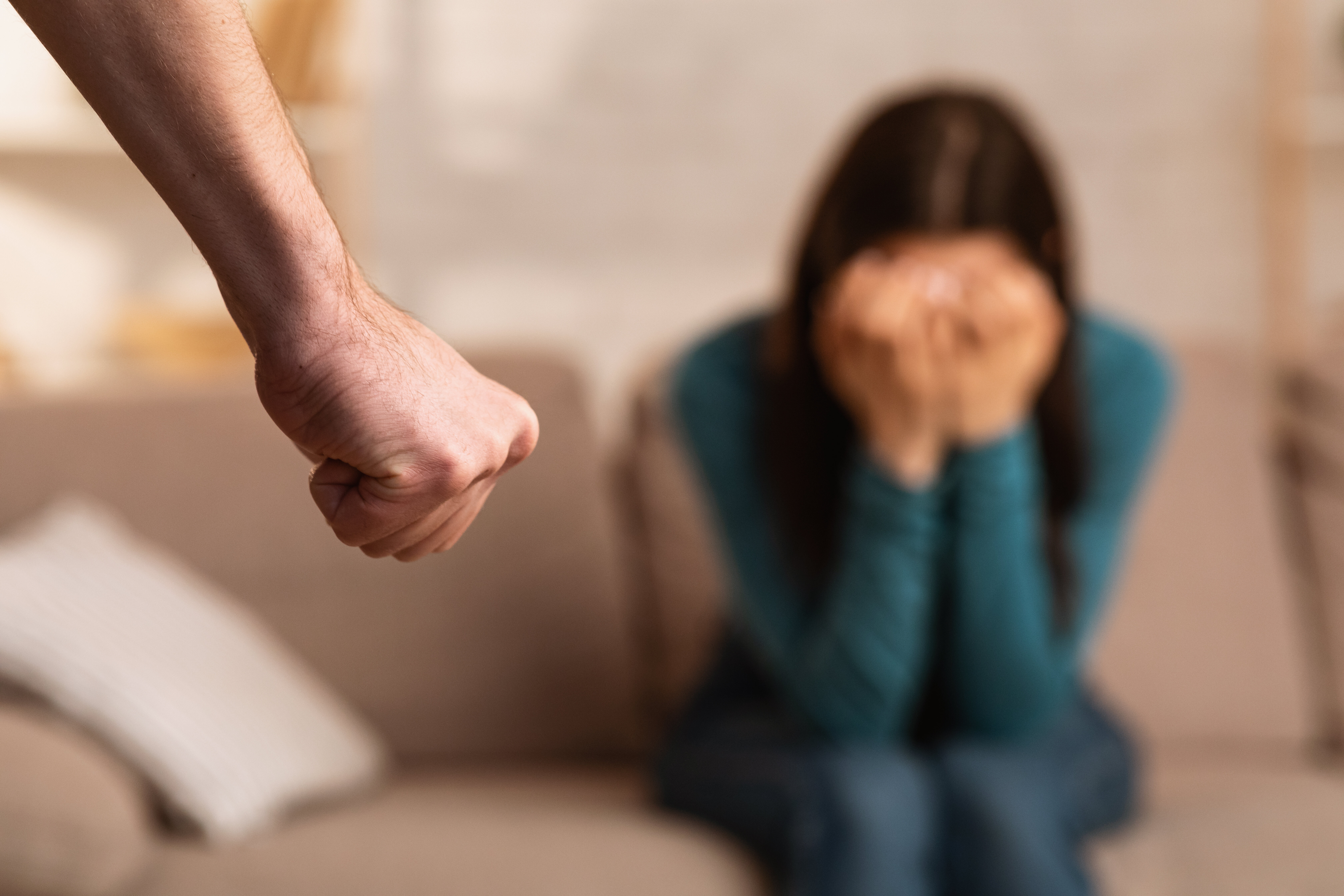 Les viols et violences intra-familiales en forte hausse en 2020