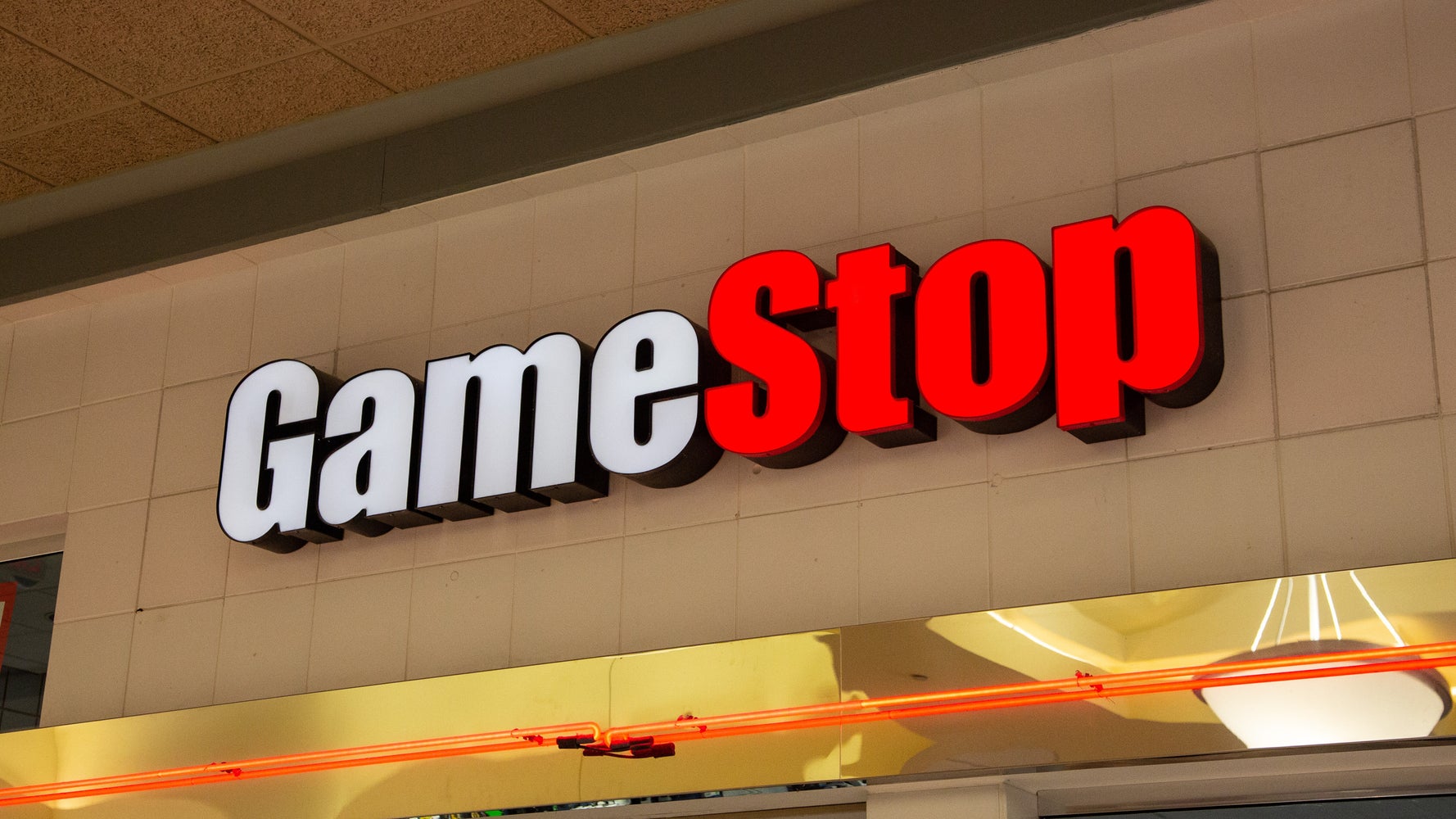 Why Gamestop Stock Soared As Part Of A Reddit Forum S Quest To Take Down Hedge Funds Huffpost Canada Business Why Gamestop Stock Soared As Part Of A Reddit Forum S Quest To Take Down Hedge Funds Huffpost Canada Business