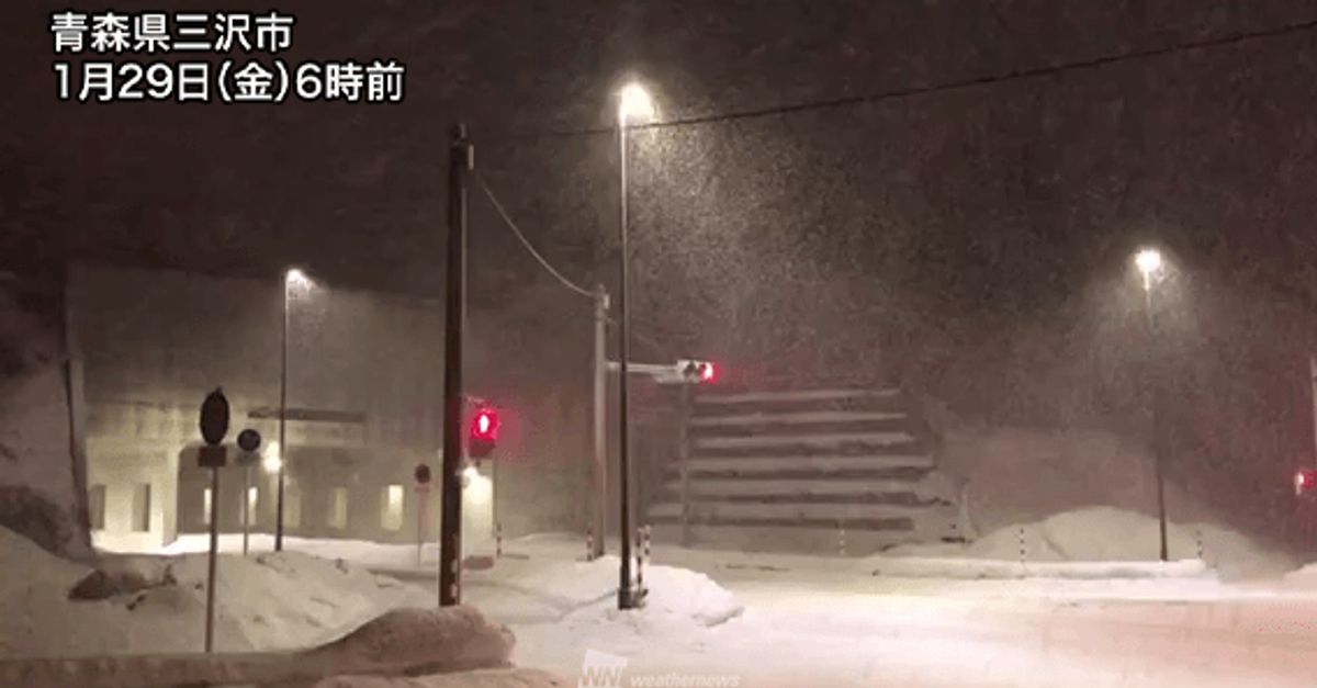 北日本は激しい雪で積雪急増　大雪や猛吹雪に厳重警戒