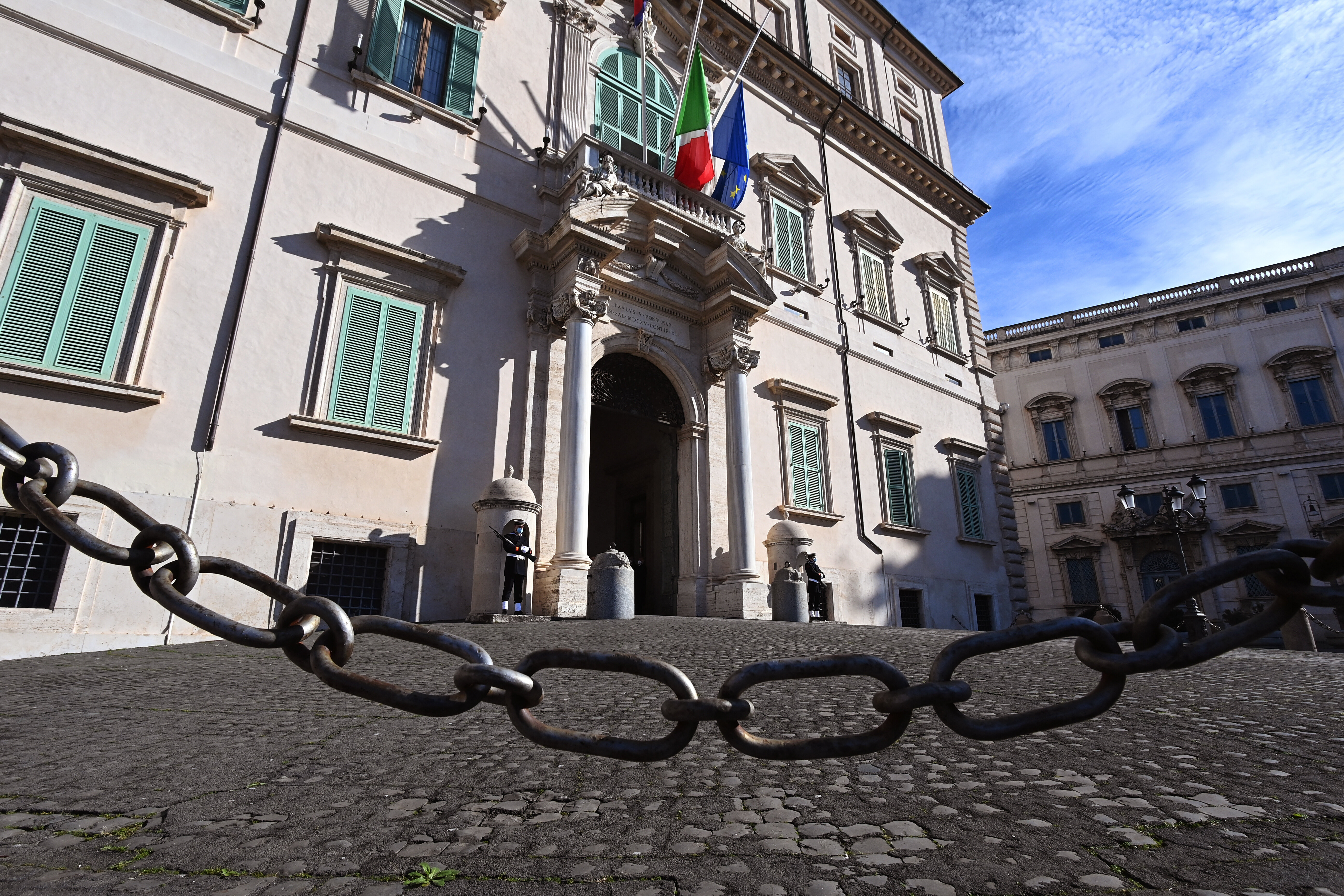 Covid-19: l'Italie assouplit des restrictions dans certaines régions