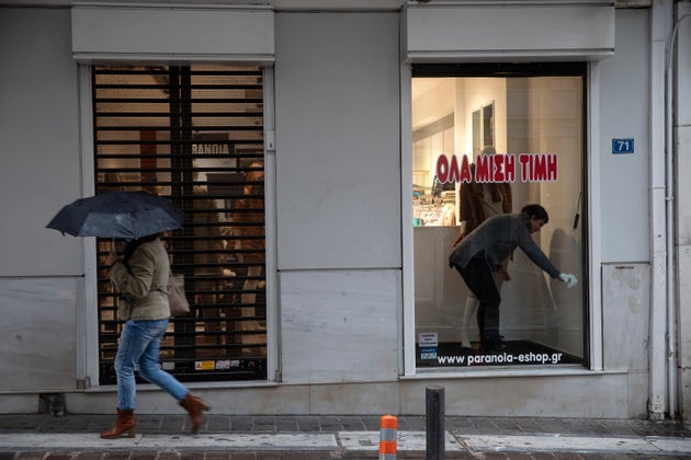 Κόπωση από το lockdown, παράπονα στην αγορά και οικονομικά