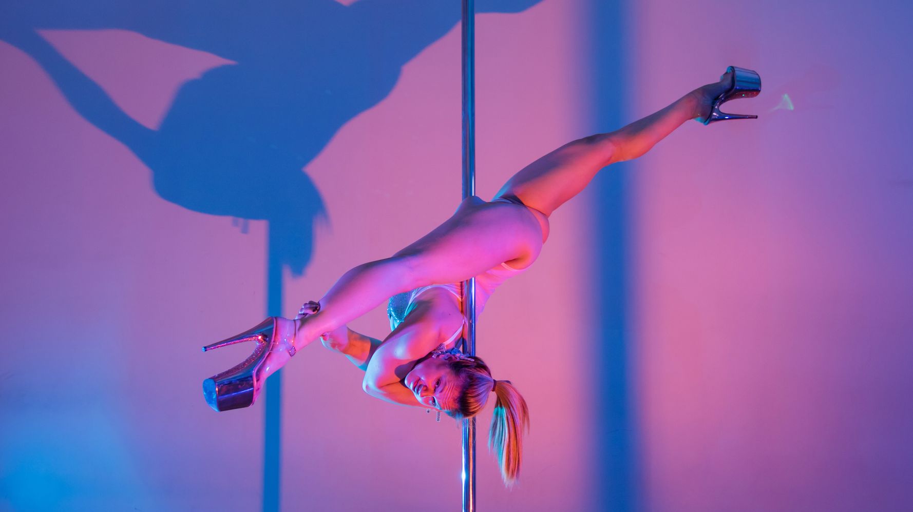 Pole Dance Sex - When I Was Outed For My Porn Past, Pole Dancing Helped Me Heal | HuffPost