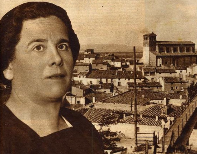 María Domínguez, en un recorte de prensa de la época de su mandato.