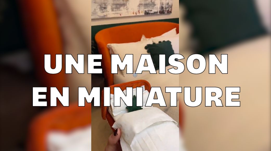 Elle rénove une maison de poupée à l'image de sa propre maison