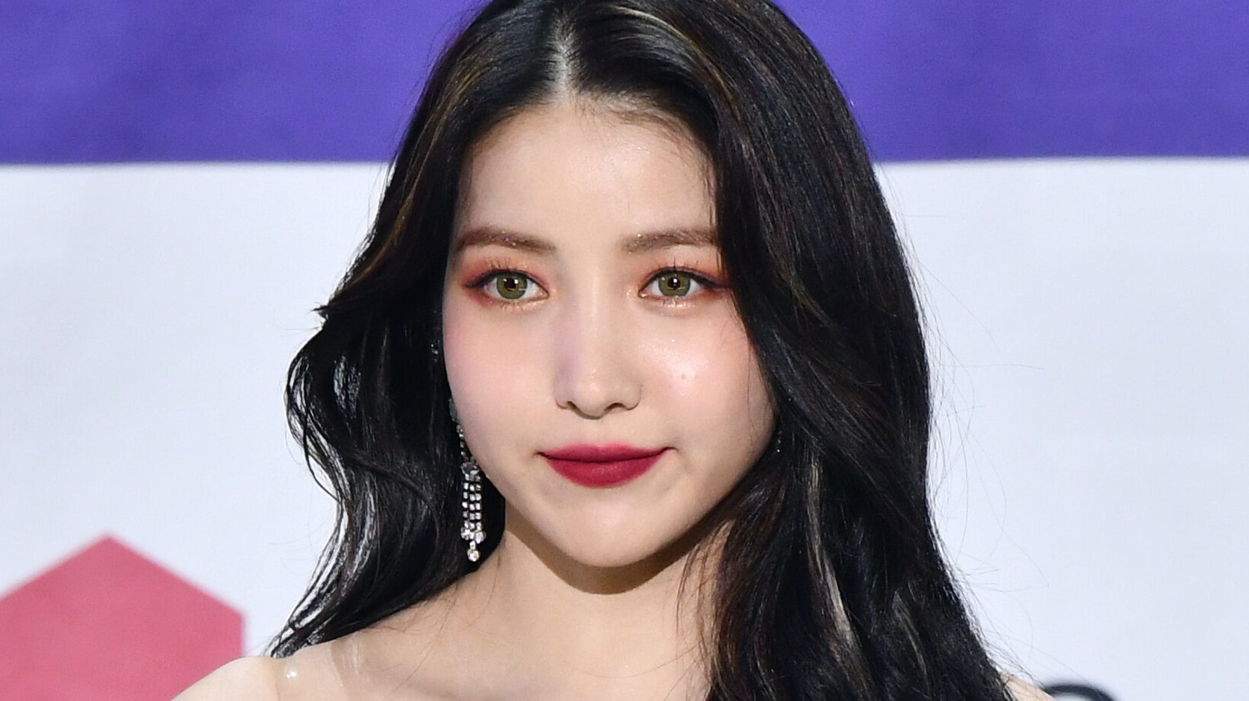 K Popスターが ナチスのマネキン との写真をインスタ投稿 認識が甘かった 事務所が謝罪 ハフポスト K Popスターが ナチスのマネキン との写真をインスタ投稿 認識が甘かった 事務所が謝罪 ハフポスト