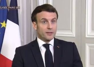 Emmanuel Macron promet un vaccin pour "tous les Français qui le souhaitent" "d'ici la fin de l'été"