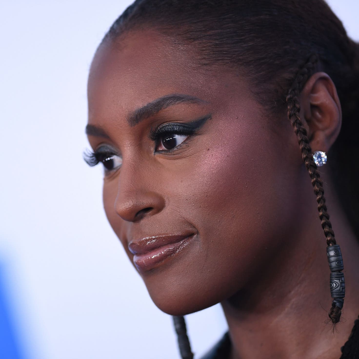 10 Years After ‘Awkward Black Girl,’ Issa Rae Reflects On The Table She ...