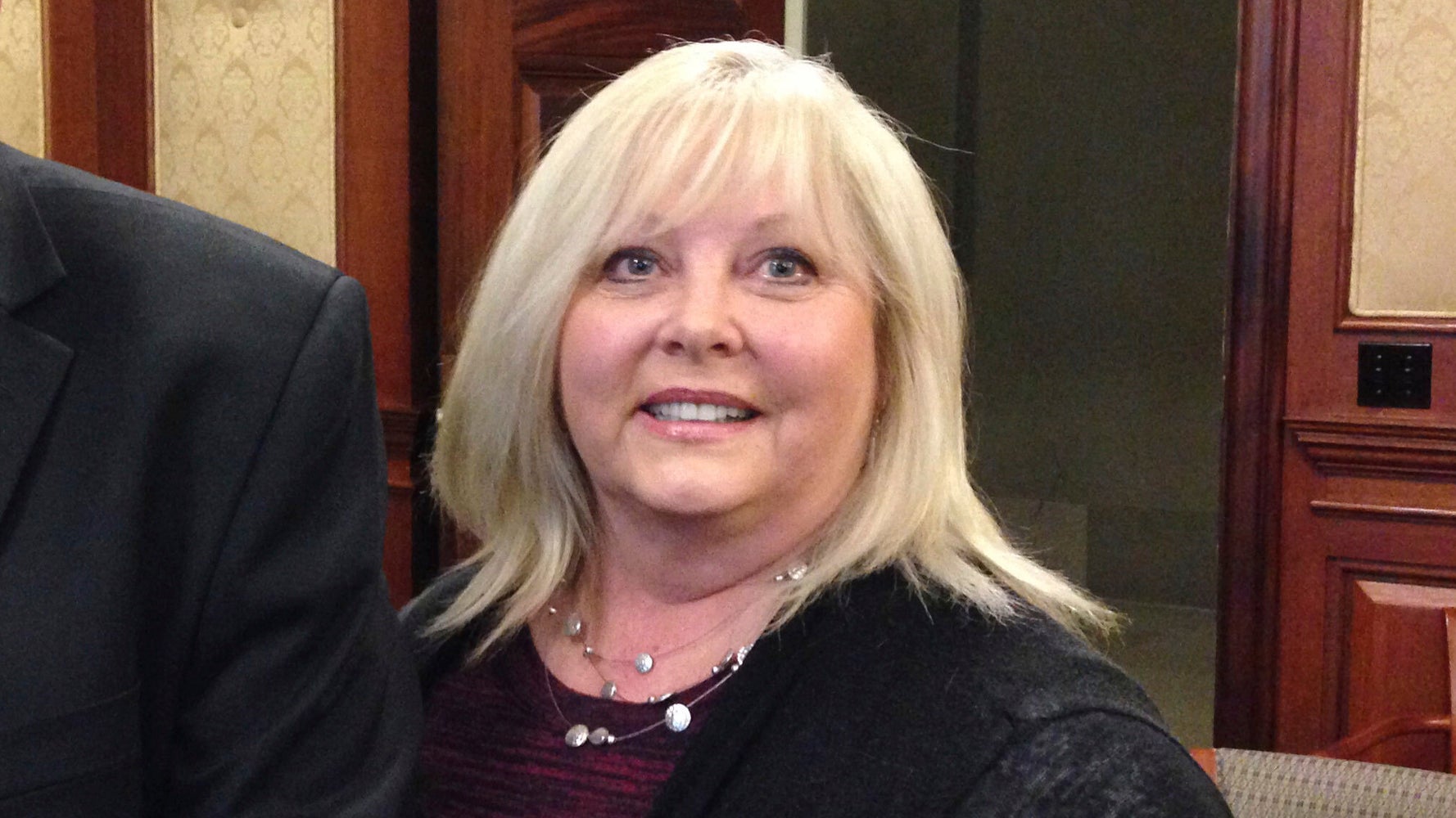 Missouri Lawmaker Charged After Allegedly Selling Fake Stem Cell Treatments - Vimarsana News