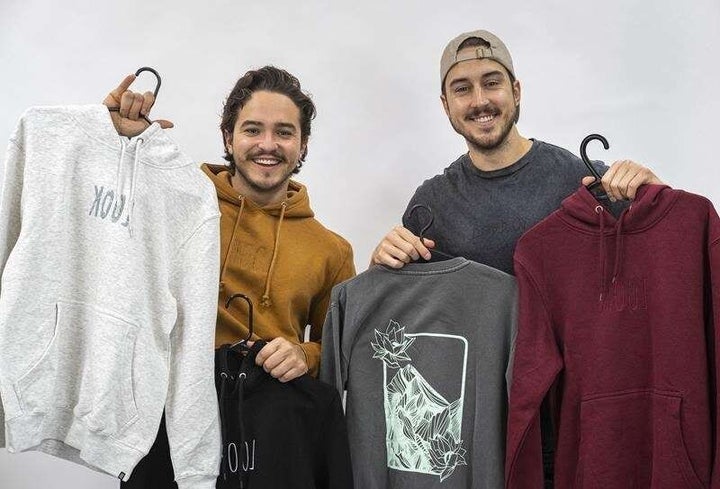 La PME Kool Apparel a depuis remis 8000 $ à divers organismes dédiés à la cause.