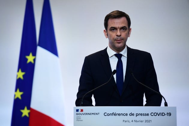 Olivier Véran delivers lors de la conférence de presse hebdomadaire consacrée au Covid-19 le 4 février 2021.