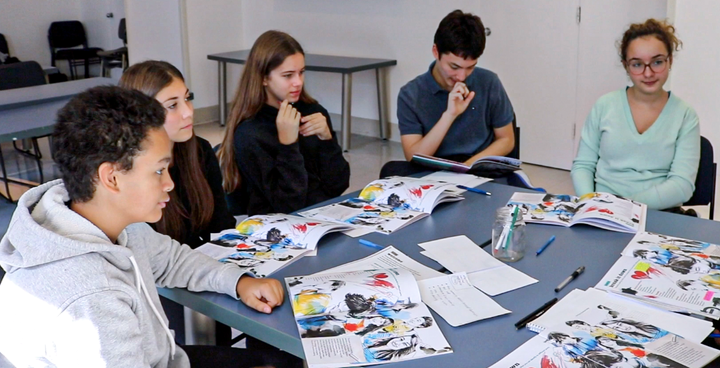 Des jeunes assistent à un atelier PréVenture. Certains services basés sur la recherche ouvrent la voie à des réformes en s’appuyant sur des jeunes pour développer et promouvoir une approche plus holistique des problèmes de santé mentale.