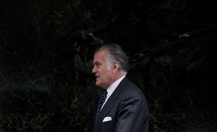 Luis Bárcenas, saliendo de la Audiencia Nacional, en 2013.