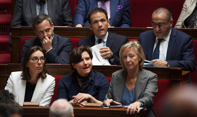 Adrien Taquet, Secrétaire d'Etat à la protection de l'enfance et Cédric O, Secrétaire d'Etat au numérique et le 3 avril 2019. (CHRISTOPHE ARCHAMBAULT / AFP)