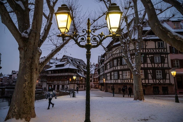 Meteo France L Alerte Grand Froid Se Deplace Vers L Est Neige Et Verglas En Bretagne Le Huffpost Meteo France L Alerte Grand Froid Se Deplace Vers L Est Neige Et Verglas En Bretagne Le Huffpost