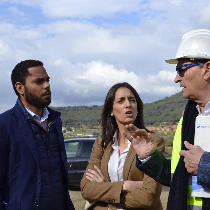 Ignacio Garriga (izq) junto a Mónica Lora, en una visita a Mataró en 2019.
