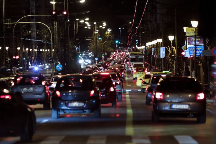 Οι χθεσινές φωτογραφίες από την κίνηση στην Αθήνα, τα λένε όλα.