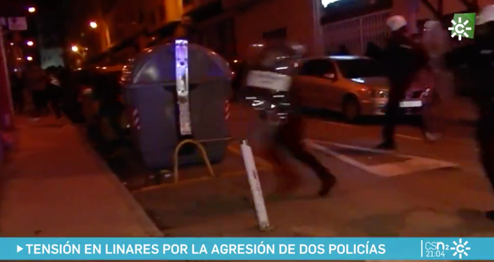 Carga de los antidisturbios en Linares.